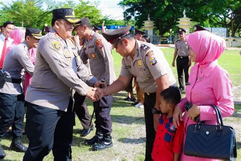 Kapolres Banggai Pimpin Upacara Kenaikan Pangkat Periode 1 Januari 2024