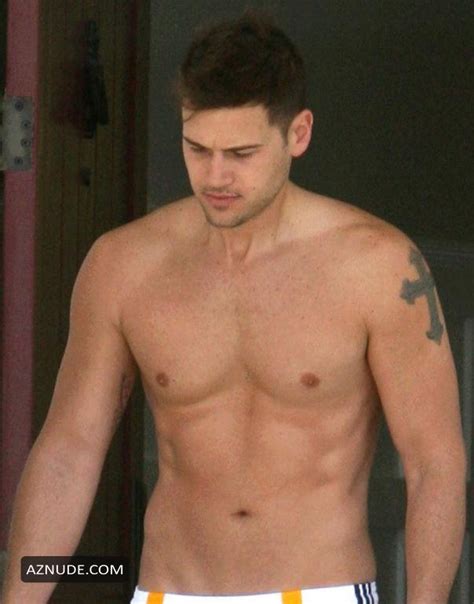 Nick Zano Nude And Sexy Photo Collection AZMen