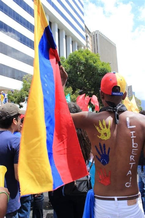 Un Rassemblement Contre Le Régime Autoritaire De Maduro à Caracas