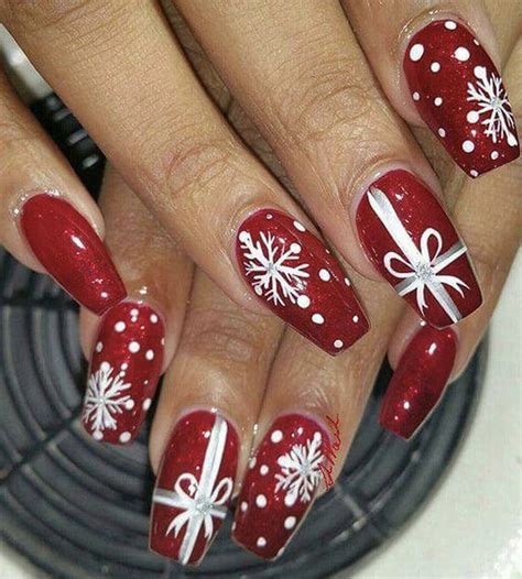 50 Modern Christmas Nails Ideas ADDICFASHION