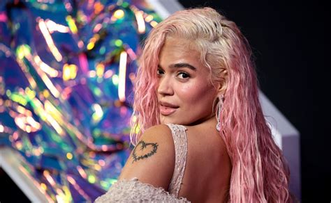 Karol G enloquece Nueva York paseando con atrevido look - La Vibra