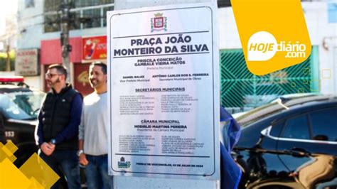 Prefeitura de Ferraz de Vasconcelos inaugura nova praça entre os