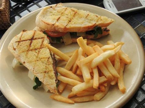 SKYE Bar & Restaurant, Jakarta - Restaurant Reviews, Phone Number