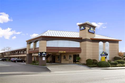 Days Inn by Wyndham Rocklin/Sacramento | Rocklin, CA Hotels