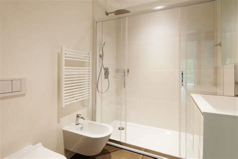 7 Best Sliding Shower Doors 2022 Reviews Sensible Digs