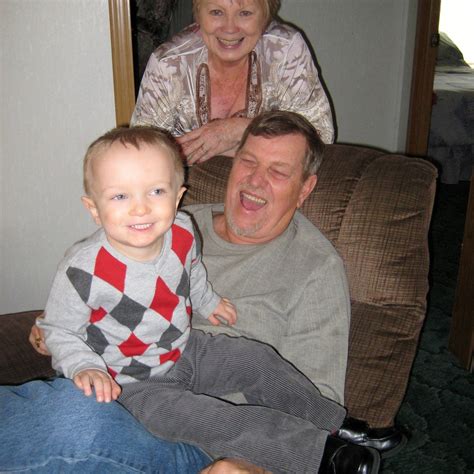 Remembering Gloria Apaez: Life Story and Funeral Service Details 15