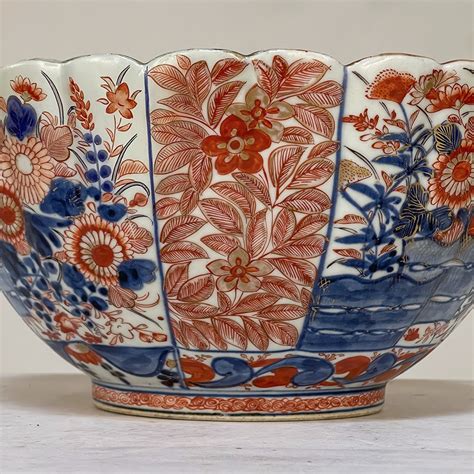 19th Century Imari Hand Painted Serving Bowl