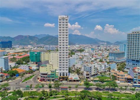 Imperial Nha Trang Dáng Vẻ Kiêu Sa Ngay Cạnh Bờ Biển