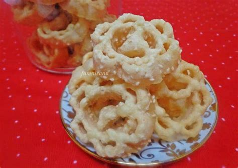 Resep Kue Kembang Goyang Renyah Anti Gagal Oleh Fany Tirana Cookpad