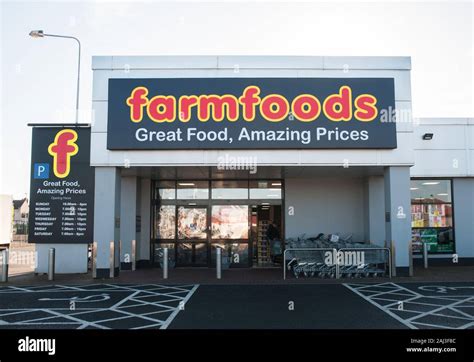 Farmfoods Frozen Food Hi Res Stock Photography And Images Alamy