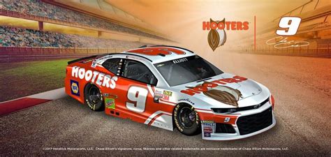 Chase Elliotts 2018 Hooters Paint Scheme Nascar