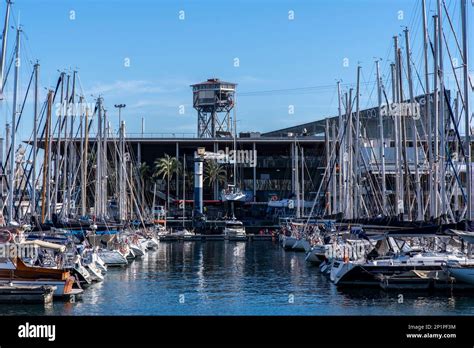 old port of barcelona Stock Photo - Alamy