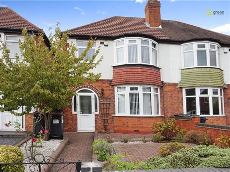 3 Bed Semi Detached House For Sale In Woodlands Farm Road Pype Hayes