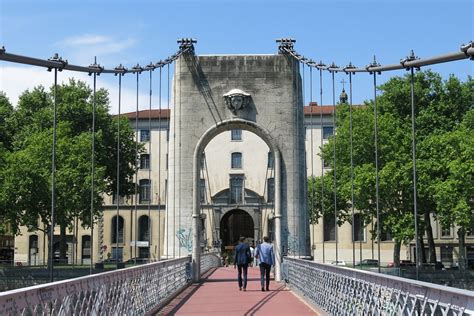 La Passerelle Du Coll Ge Sur Le Rh Ne Lyon France Flickr