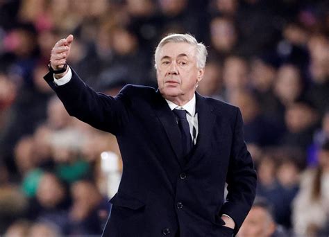 Liga Spanyol Carlo Ancelotti Bicara Persaingan Real Madrid