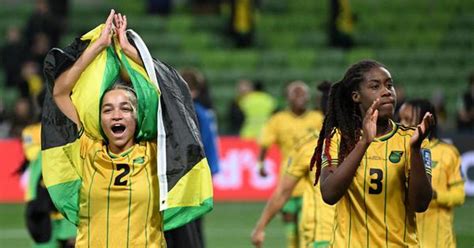 Fifa Women S World Cup South Africa Stun Italy Jamaica Advance To Hot