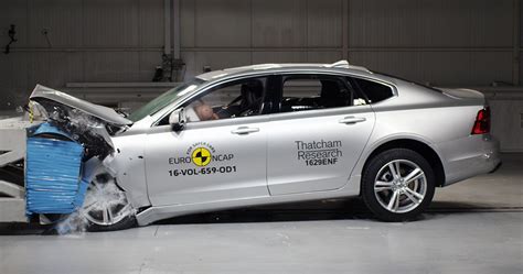 Euro Ncap Estrellas En Seguridad Para Volvo S Y V