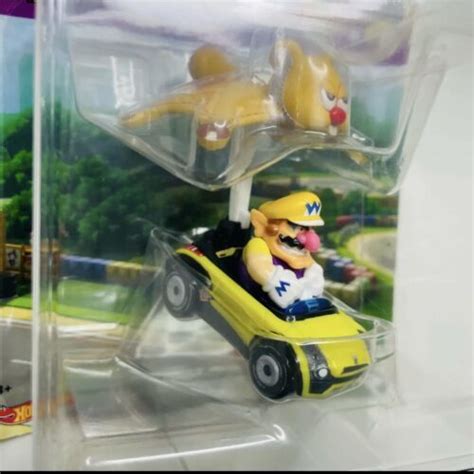 Mario Kart Hot Wheels Gliders Wario Brand New Fast Ship