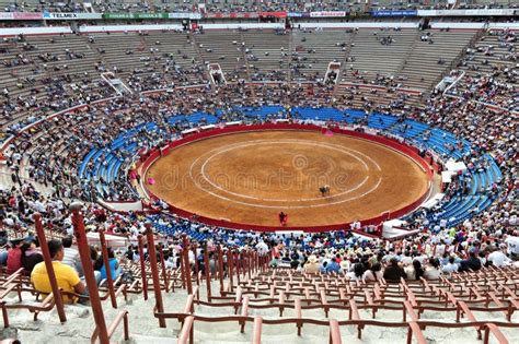 Plaza De Toros, Mexico City Editorial Stock Image - Image of costume ...