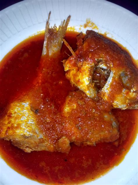 Bettytee Lifestyle blog : HOW TO PREPARE FRESH FISH {TILAPIA} SOUP (OMI OBE)