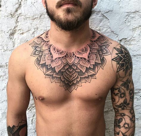 Matt Stopps Mandala Brust Tattoo Mandala Tattoo Mann Mandalas Tattoos