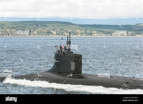 Uss jimmy carter submarine hi-res stock photography and images - Alamy