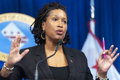 White House Downplays Muriel Bowsers Criticism Of Dc Crime Bill