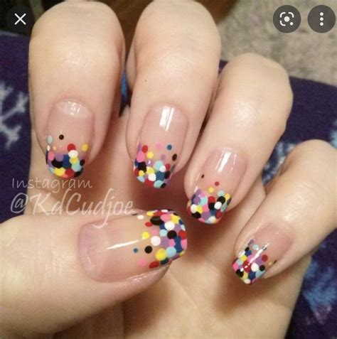 Pin By Araceli Ecija On Dise O De U As In Confetti Nails