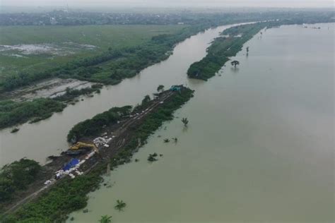 Atasi Banjir Demak Kementerian Pupr Perbaiki Tanggul Sungai Wulan Jateng