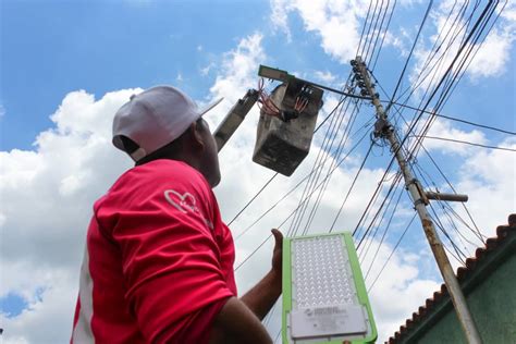 Instalan L Mparas Led En Colinas De Girardot Y Quintas Del Norte