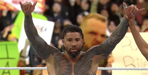 Jey Uso Defeats Jimmy Uso At WWE WrestleMania 40