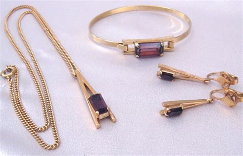 Vintage Avon Jewelry Set Plaza Iv Amethyst Necklace Earrings