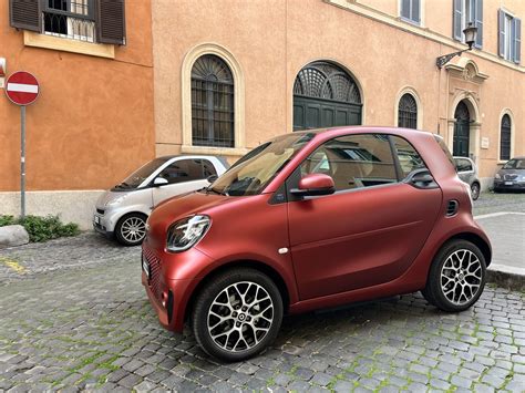 Smart Eq Fortwo Racingred Debutta La Nuova Serie Speciale In Soli