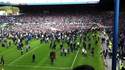 Sheffield Wednesday Promotion Final Moments Pitch Invasion Vs