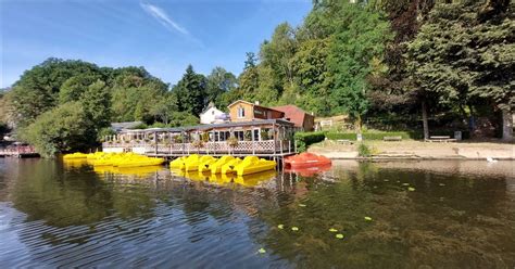 AU FIL DE L EAU Location de Pédalo à Clécy