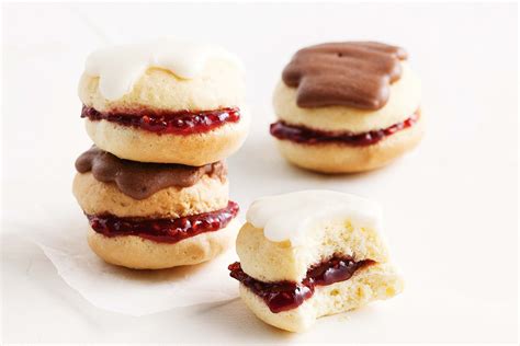 Mini Jam Shortbreads Recipe Biscuit Recipe Eat Dessert Baking