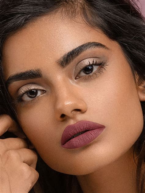 Top 10 Lipstick Shades For Dusky Skin