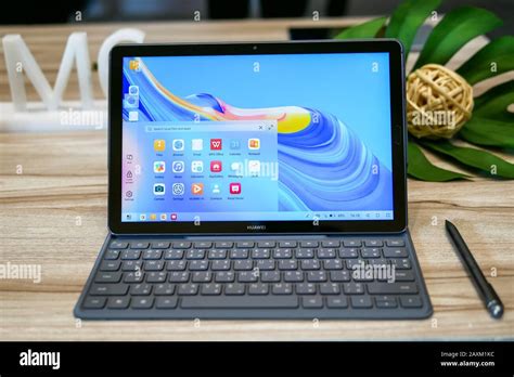 BANGKOK, THAILAND - FEBRUARY 6, 2019: HUAWEI MediaPad M6 10.8 inches ...