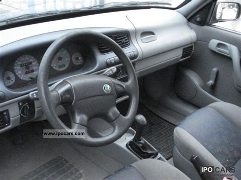 1998 Skoda Felicia Combi 1.9 D LX - Car Photo and Specs