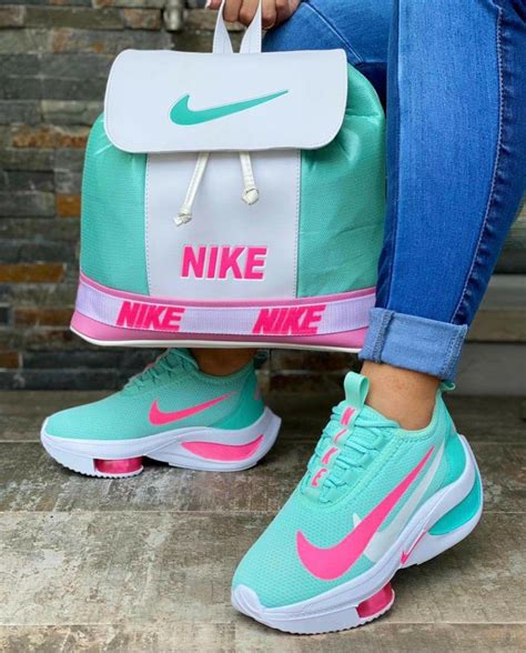 Pin By Beata Adamowicz On Moda Damska Cute Nike Shoes Casual Shoes Women Sneakers Nike