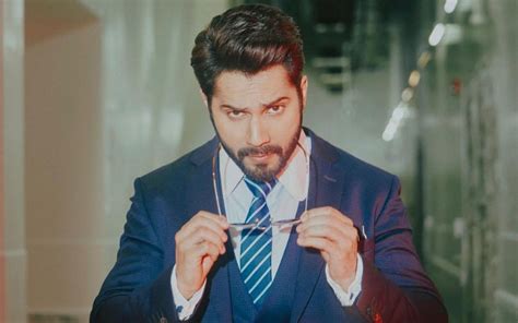 Varun Dhawan Gets Injured While Shooting For Atlees Vd Shares An