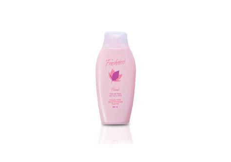 Tupperware Floral Feminine Wash