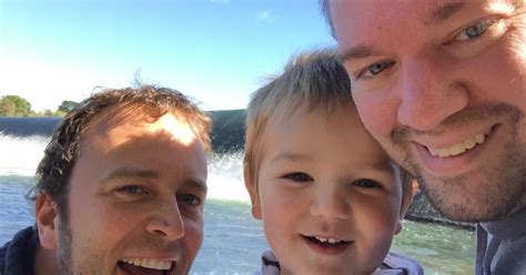 V Rit S Sur Le Gay Dad Tpl Moms