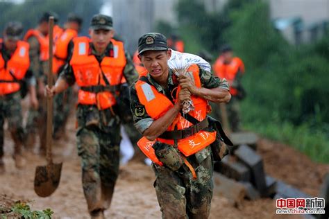 武警浙江总队金华支队数百名官兵奔赴抗洪一线军事中国网