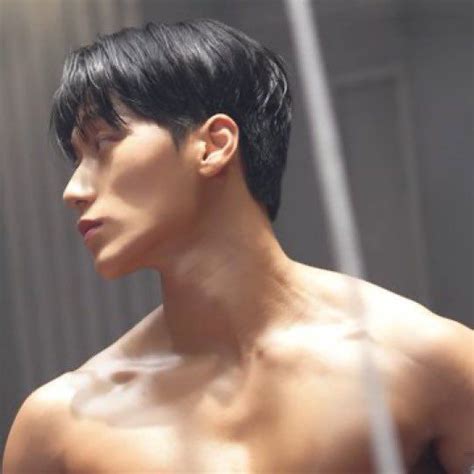 Pin by Vantaé on Choi San Hot korean guys Sans cute Iconic photos