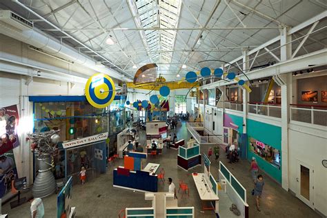 Oregon Museum of Science and Industry | TravelBox - Global Trip Activity Planner