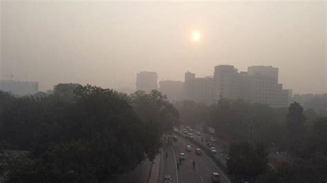 Air Quality In Delhi NCR Remains Hazardous Poses Risks To Residents