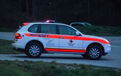 Schwerer Motorradunfall St2104 Freilassing 02 04 2014 Einsatzfotos