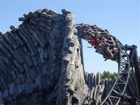 Top 10 Roller Coasters In The World For Every Thrill Seeker