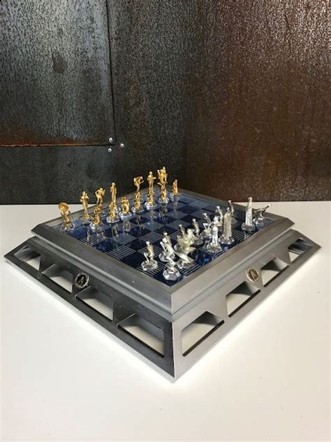 Franklin Mint 3D Star Trek Chess Set 25th Anniversary Edition